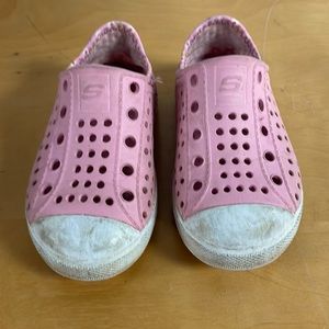 Skechers girls pink slip-on shoes size 7
